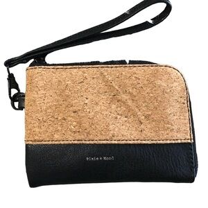 🔵Pixie Mood Cork Wristlet Wallet